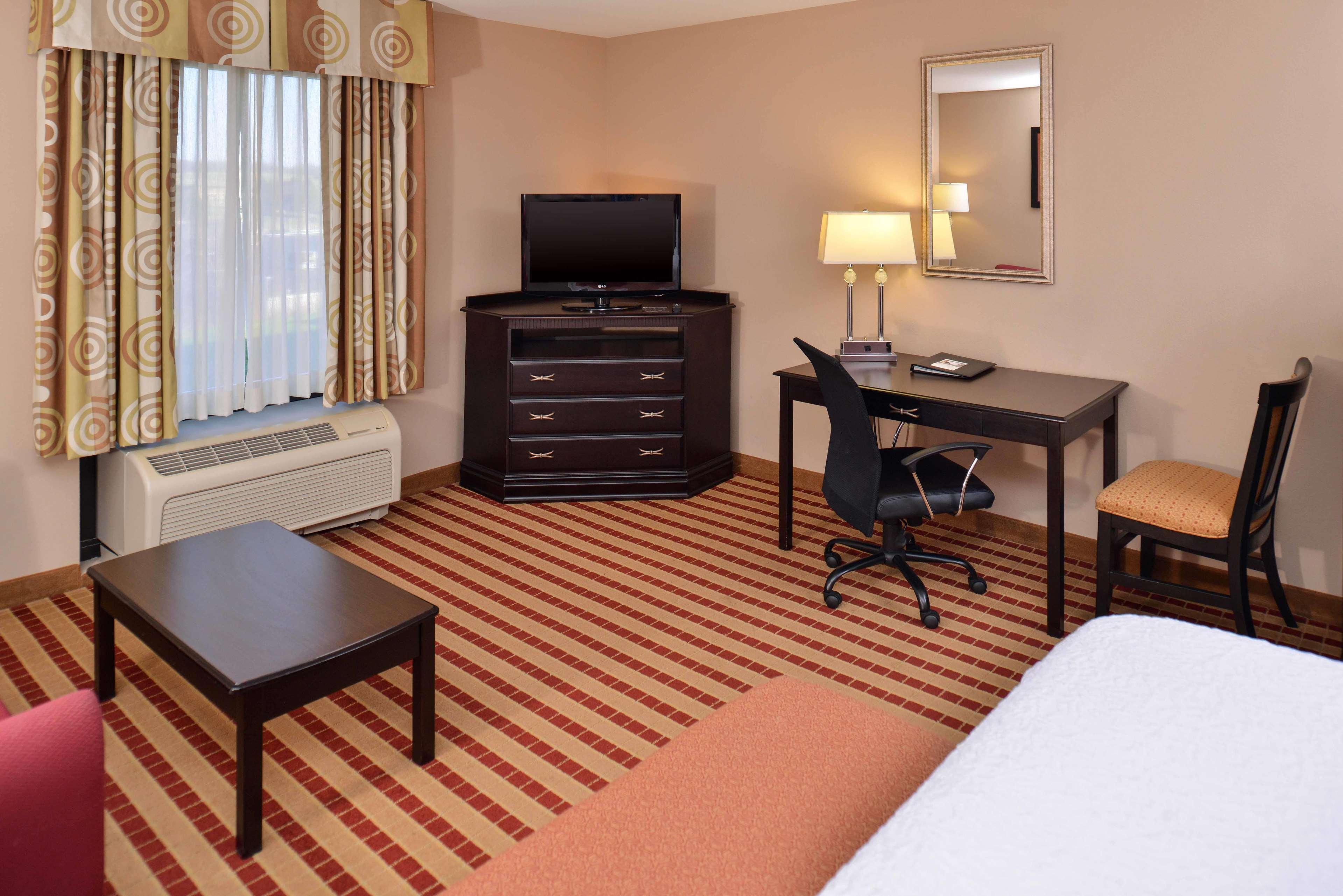 Hampton Inn Clarion Exterior photo