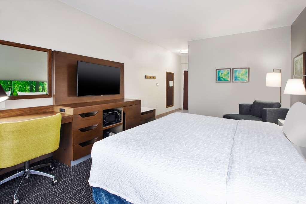 Hampton Inn Clarion Room photo