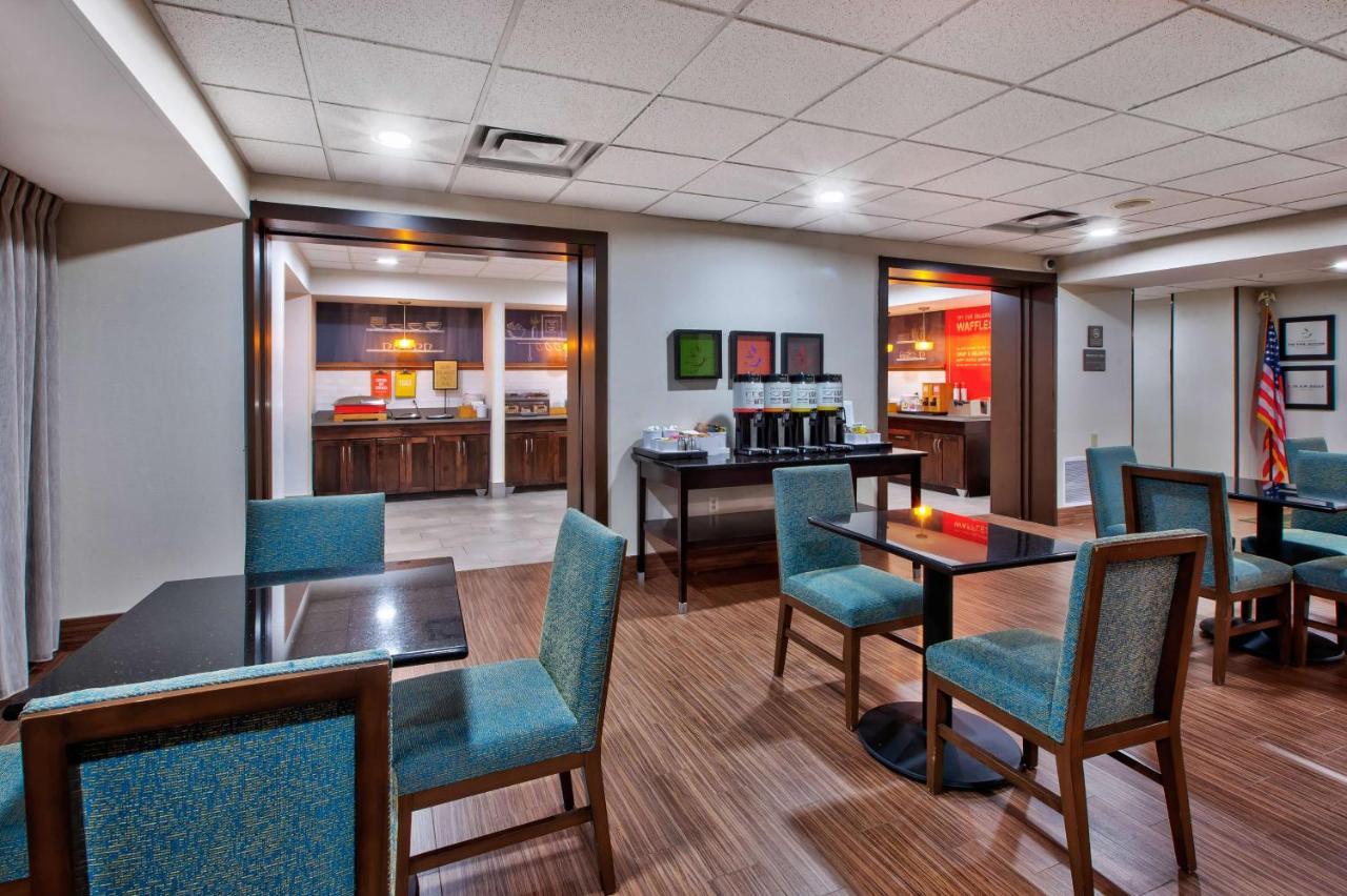 Hampton Inn Clarion Exterior photo